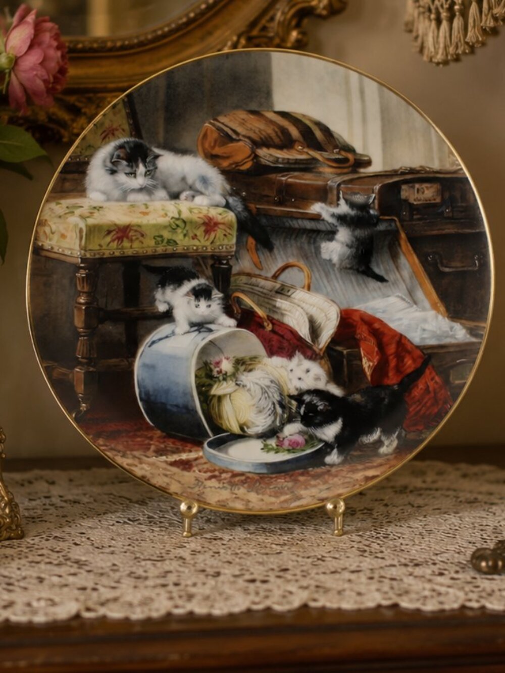 Vintage Victorian Cat Collector Plate Mischief with the Hatbox 1990 WS George